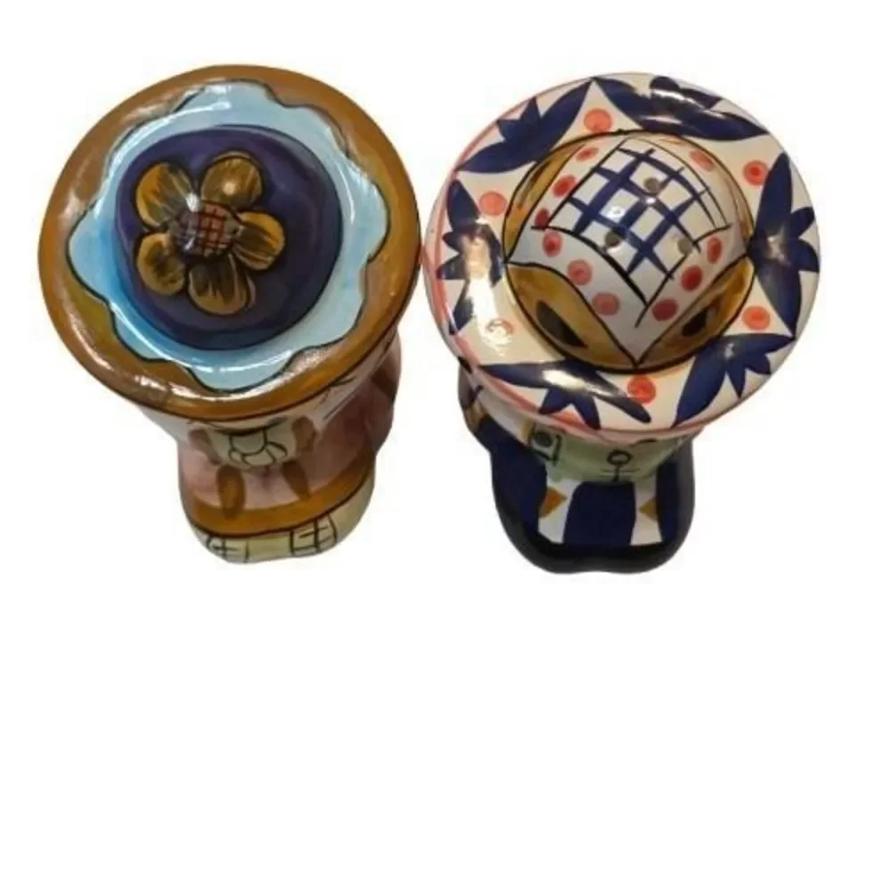 Talavera Style Mexican Salt & Pepper Shakers Sombrero Pair Hand Painted Ceramic